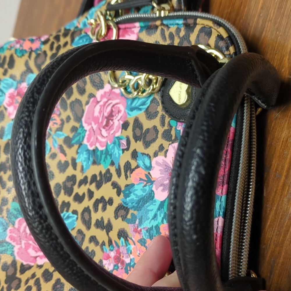 Betsy Johnson Satchel handbag leopard & flowers Bowler - Picture 12 of 15